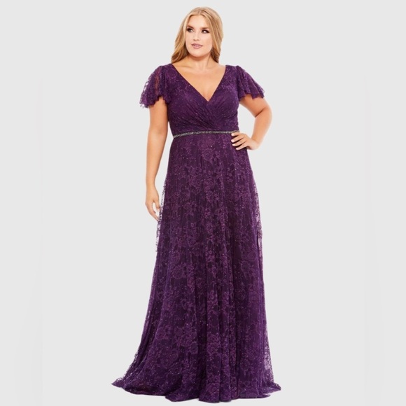 MAC DUGGAL 67761 NWT
Embellished Flutter Sleeve Evening Gown (Plus) - Picture 1 of 6